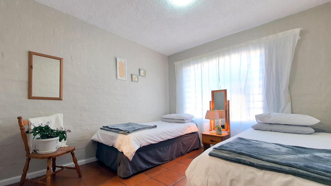 Escape To Paradise: Beachside Apartment Jeffreys Bay Exterior foto